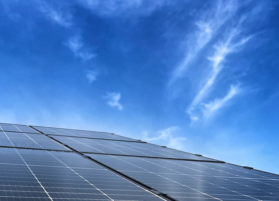 Close-up das células de um painel solar de alta eficiência